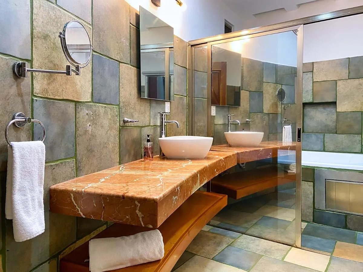 Humant Coliving - Cancún Hotel