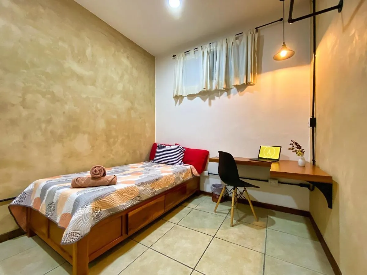 Humant Coliving - Cancún Hotel