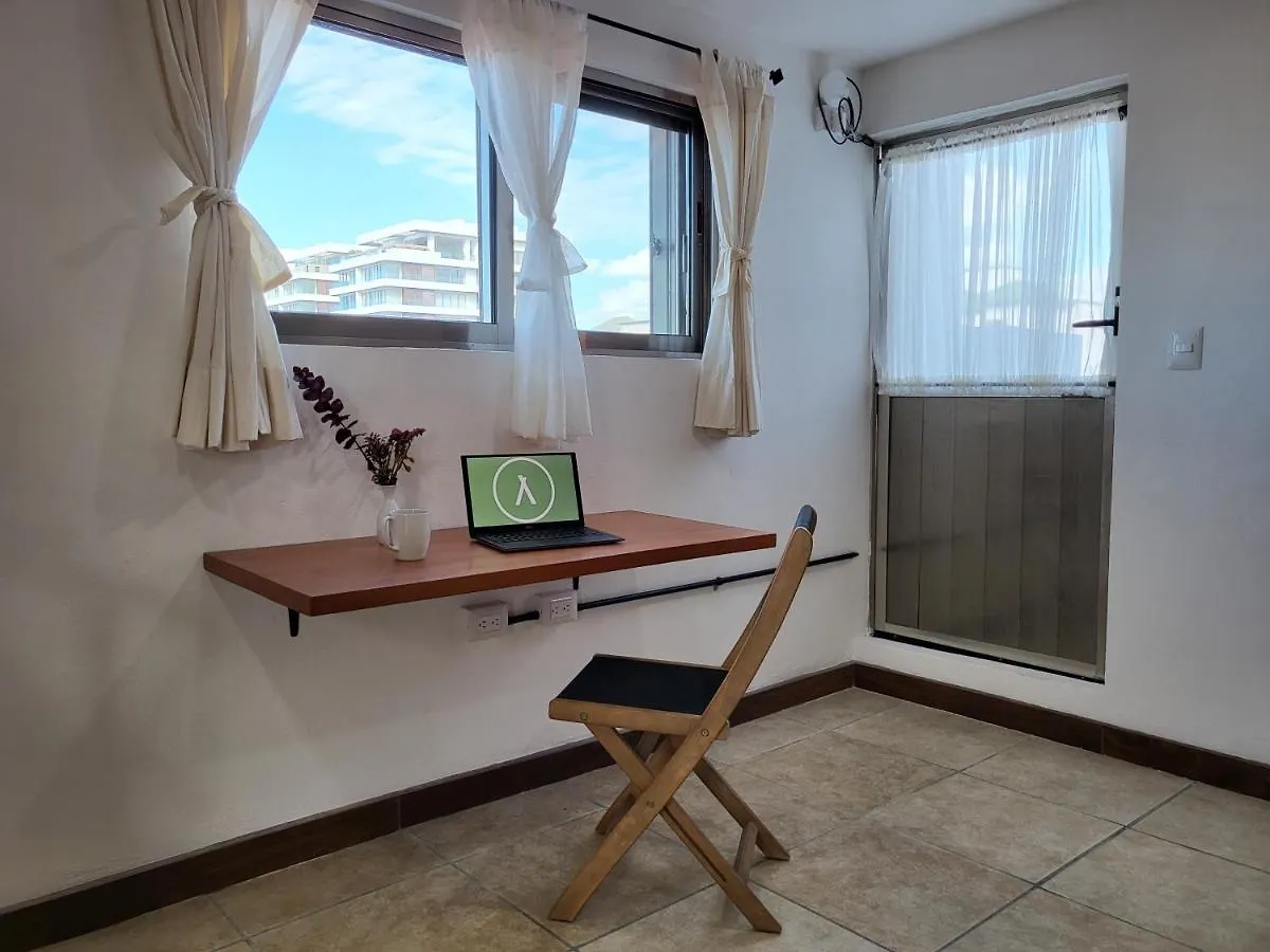 Humant Coliving - Cancún Hotel