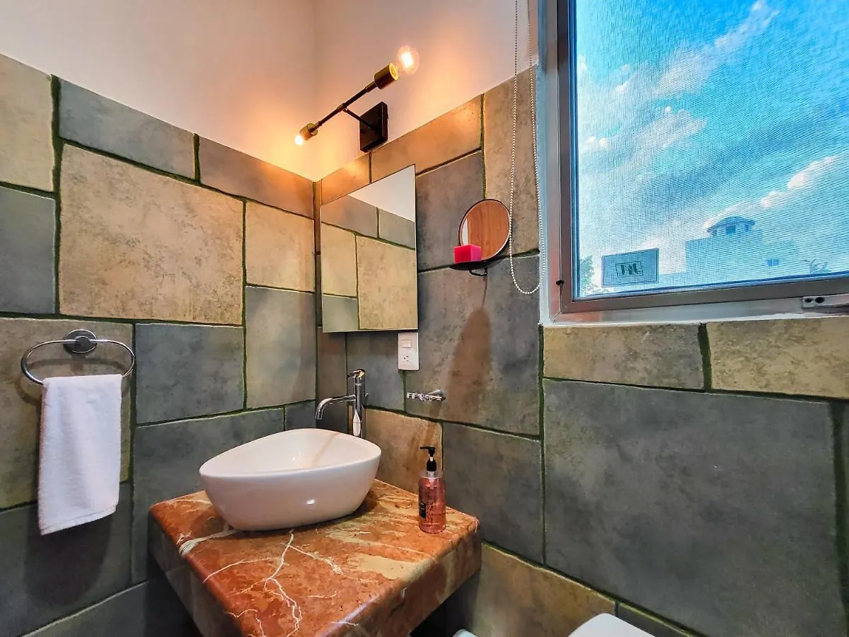 Humant Coliving - Cancún Hotel