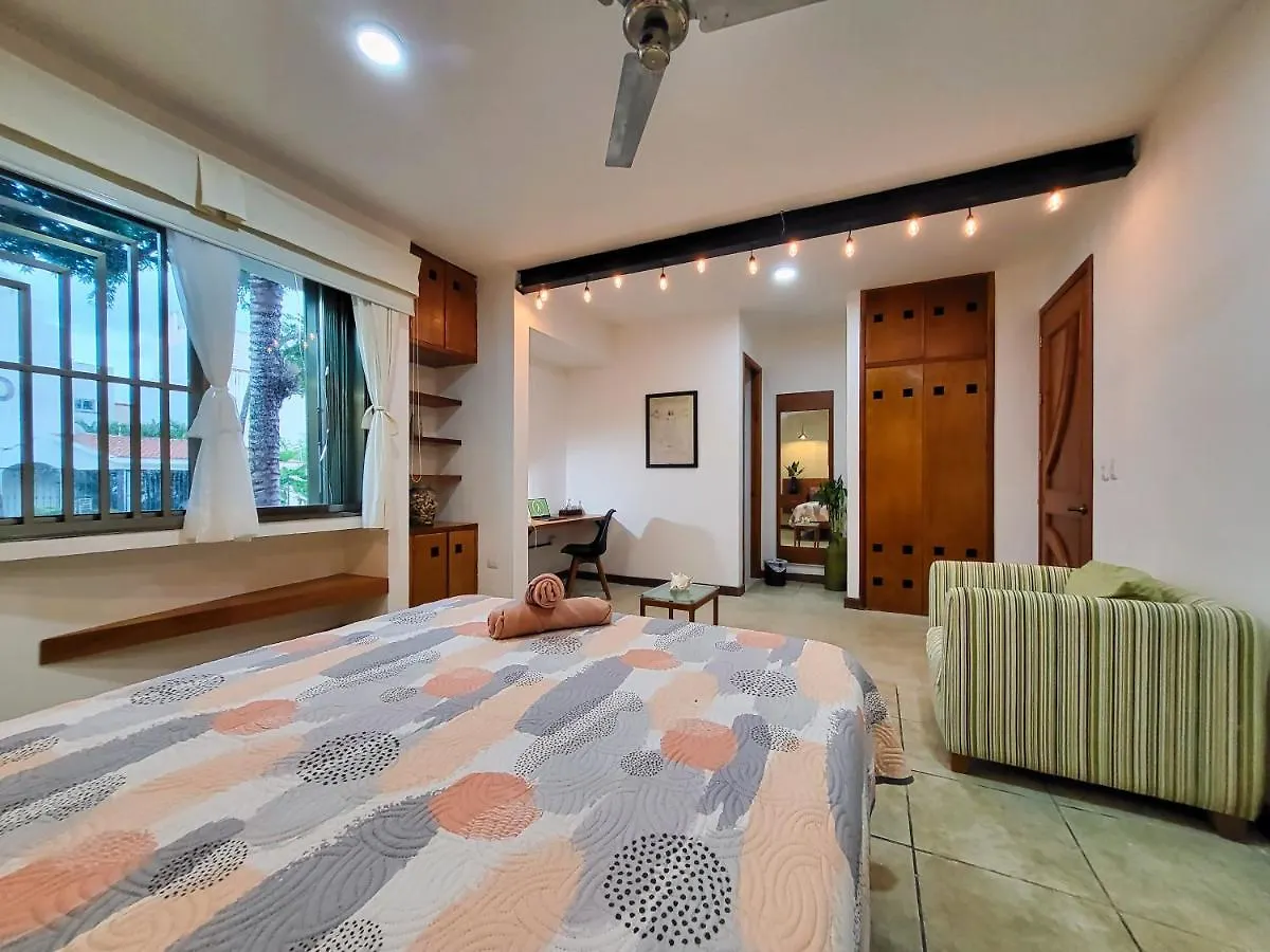 Humant Coliving - Cancun Hotel